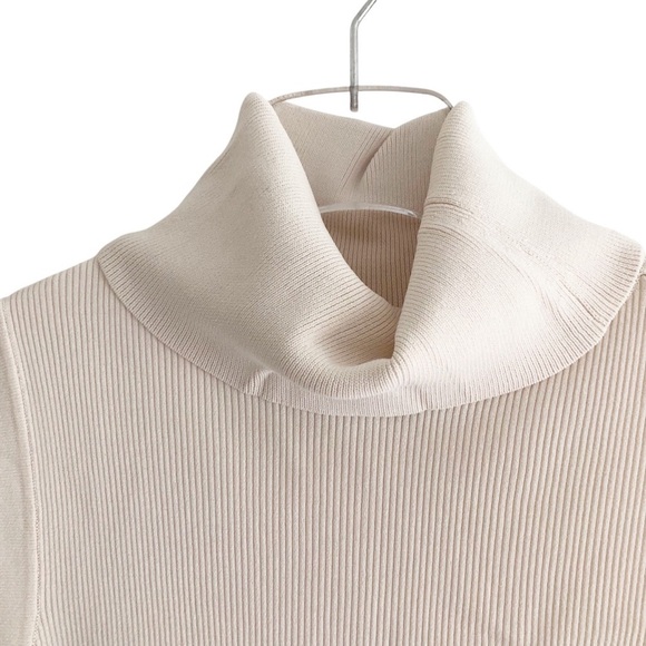 Eloquii Turtleneck Layering Ribbed Knit Cream Sweater Sleeveless Size 18/20 - Picture 7 of 11